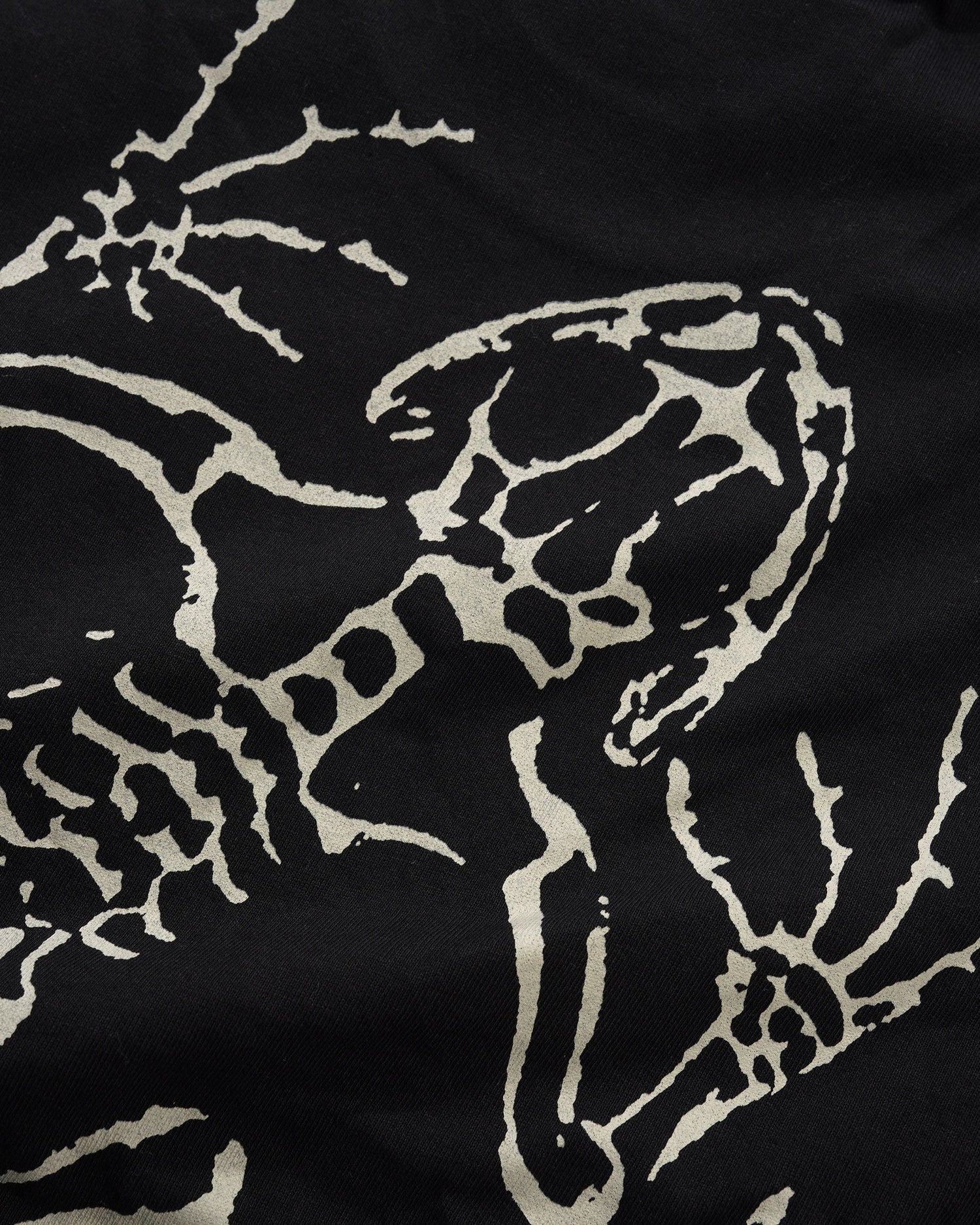 Fossil Tee, Black