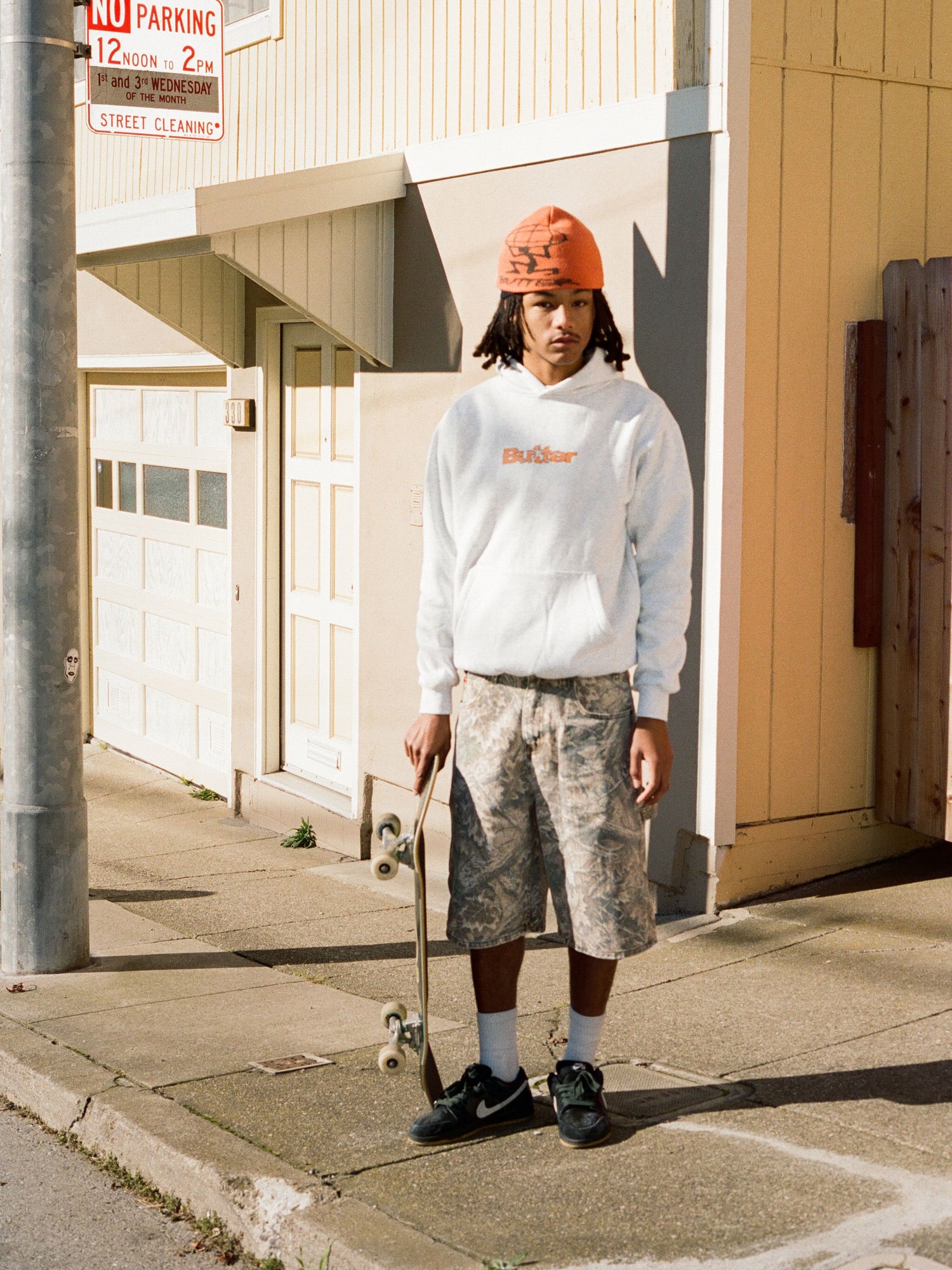 Smashed Logo Pullover Hood, Black