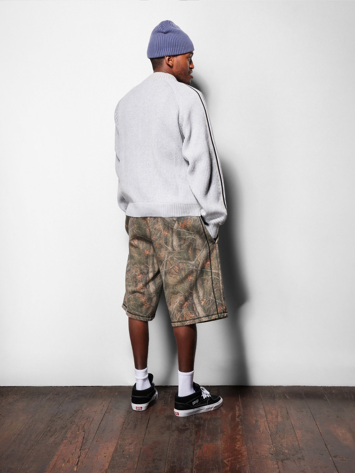 Overlock Stitch Fleece Shorts, Washed Black