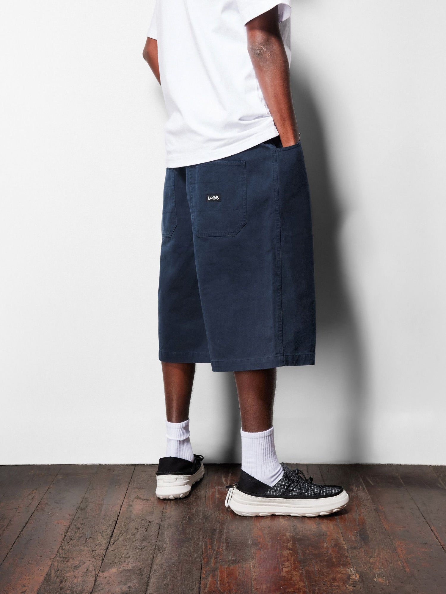 Everyday Shorts, Washed Army